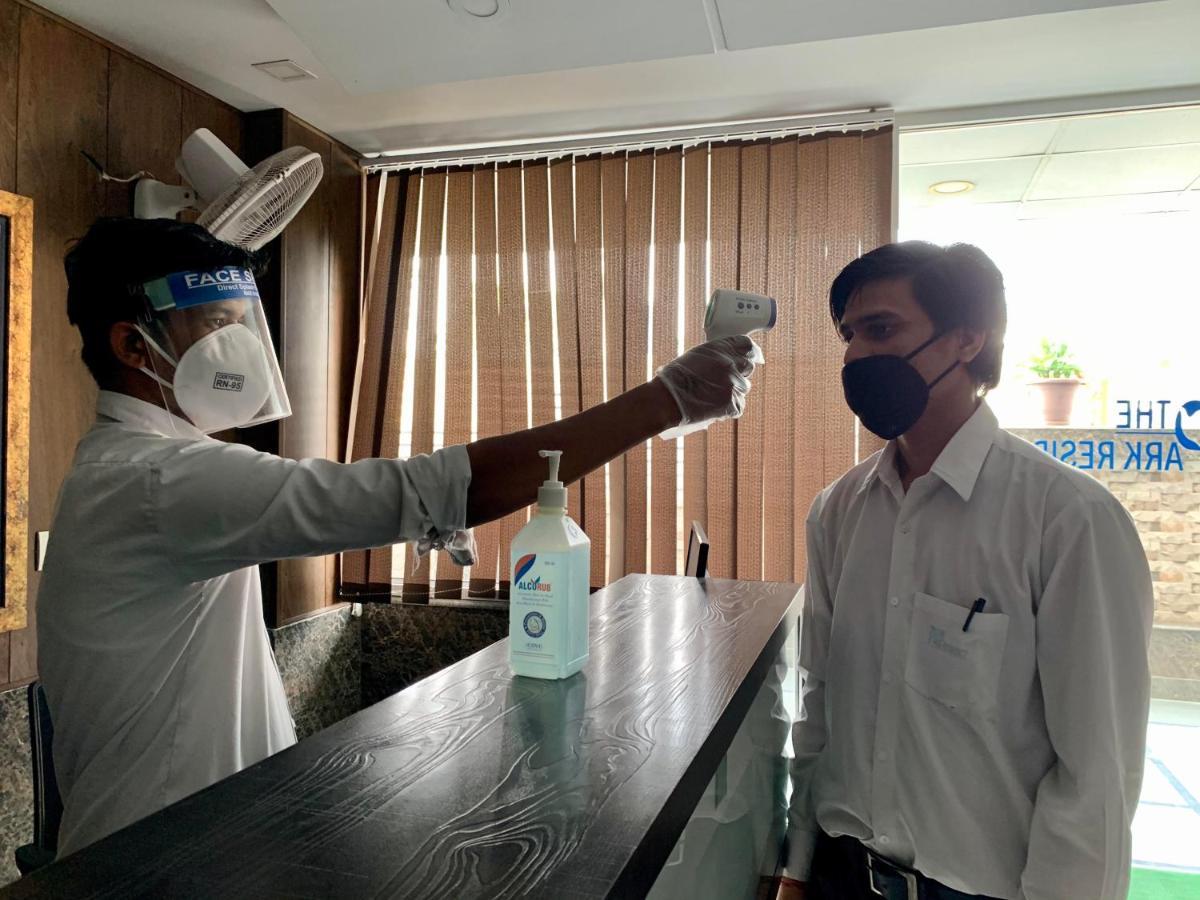 The Park Residency Hotell Greater Noida Exteriör bild